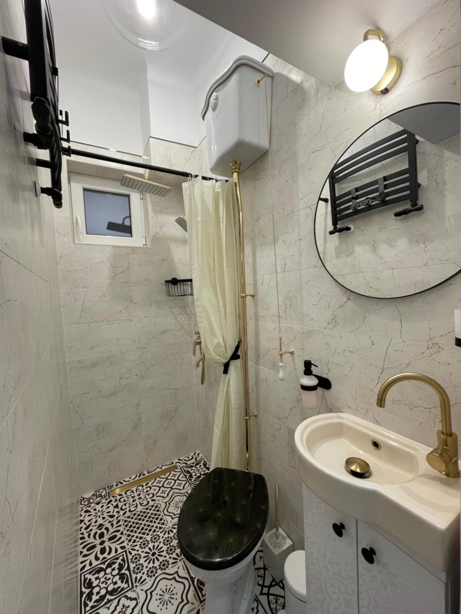 Studio Alice Romana Square Apartment Bucharest Exterior photo